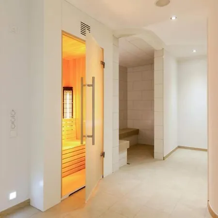 Feskerhues, Gret Palucca דירה ווסטרלנד