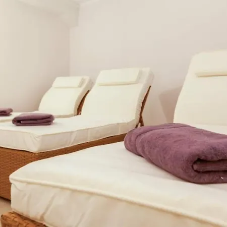 Feskerhues, Gret Palucca דירה *